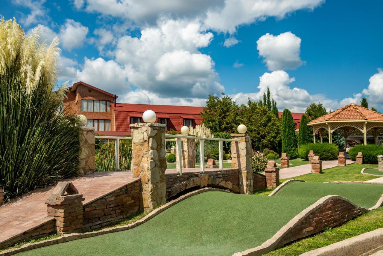 Ambassadori Kachreti Golf Resort Kachretʼi Extérieur photo